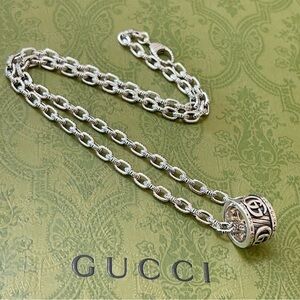 Gucci Silver Chain Necklace with Logo Pendant